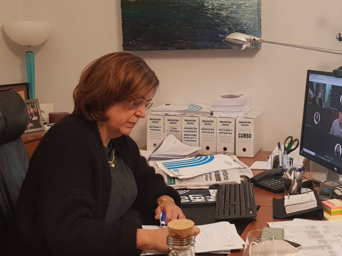 Diputación se reúne con la CPOE y representantes de los hosteleros para colaborar de cara a los presupuestos