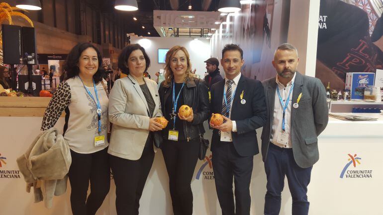 El concejal de Turismo, Fernando Durá, y otros miembros de Visitelche