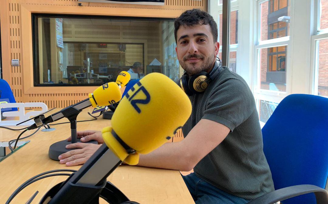 Óscar Molina, licenciado en Dirección Escénica y Dramaturgia en la ESAD, es el nuevo presidente de la Asociación Murcia a Escena