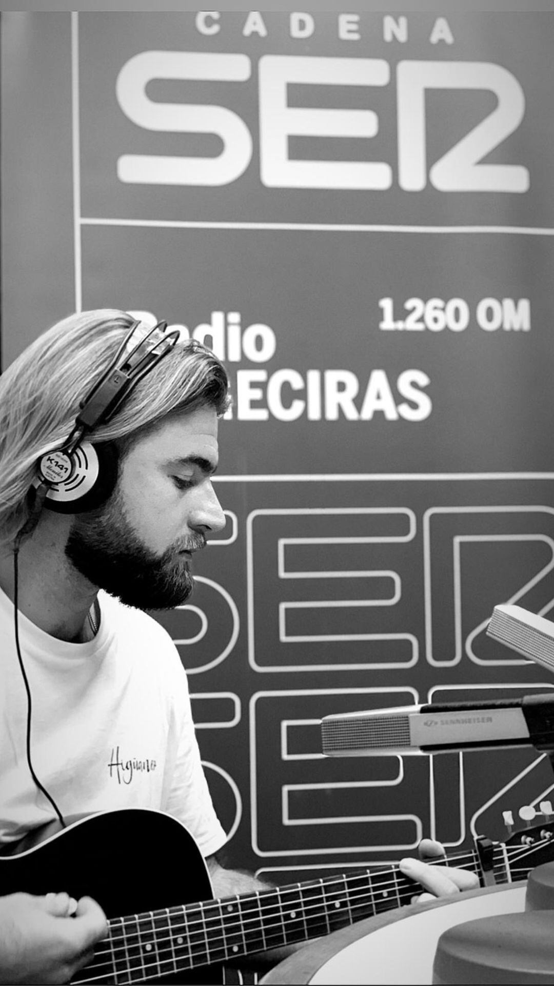 Higüanero presenta su disco "Cuando miro atrás"