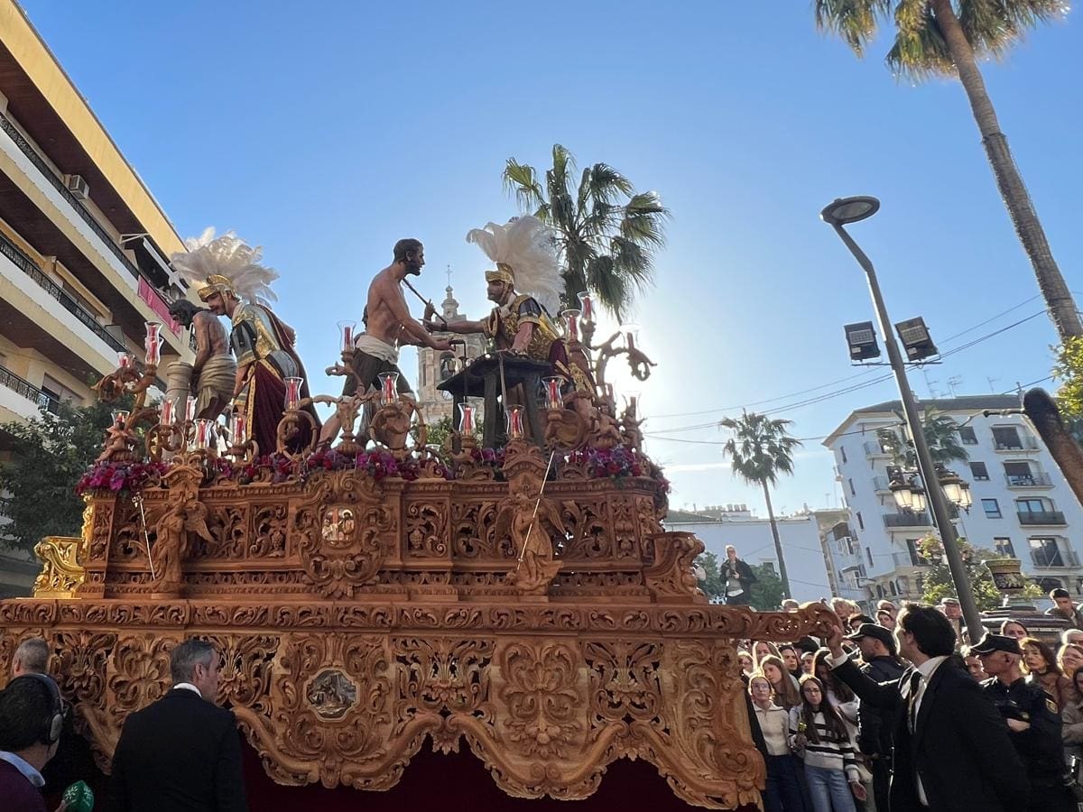 Algeciras llena sus calles el Lunes Santo