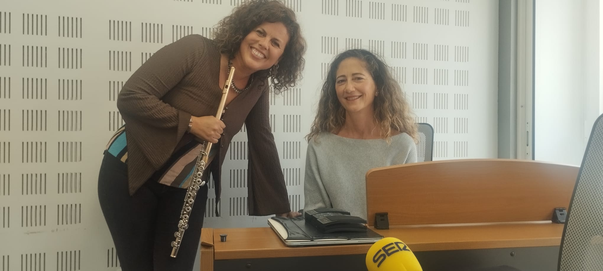 María Barrio Insausti Flautista vallisoletana y profesora de flauta del CPM Javier Perianes, Junto a Mari Deli Rodríguez, también profesora de piano del Conservatorio Profesional de Música Javier Perianes de Huelva