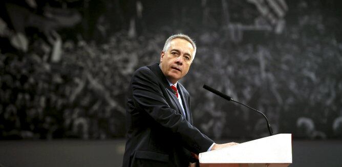 El secretario general del PSC, Pere Navarro, durante su intervención esta domingo en la reunión del Consell Nacional de su partido