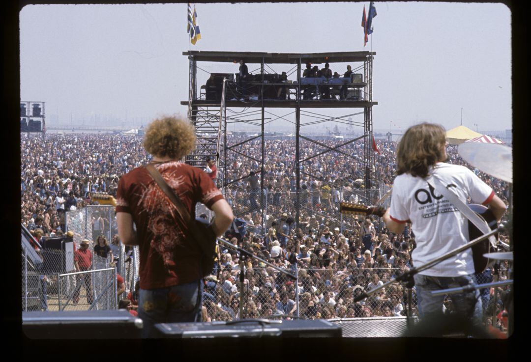 The Eagles durante una actuación en California en 1974