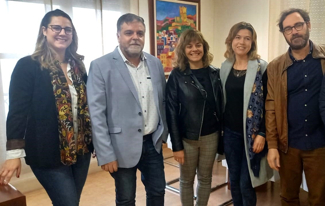 Momento del relevo en el equipo de la Sede Universitaria de Villena