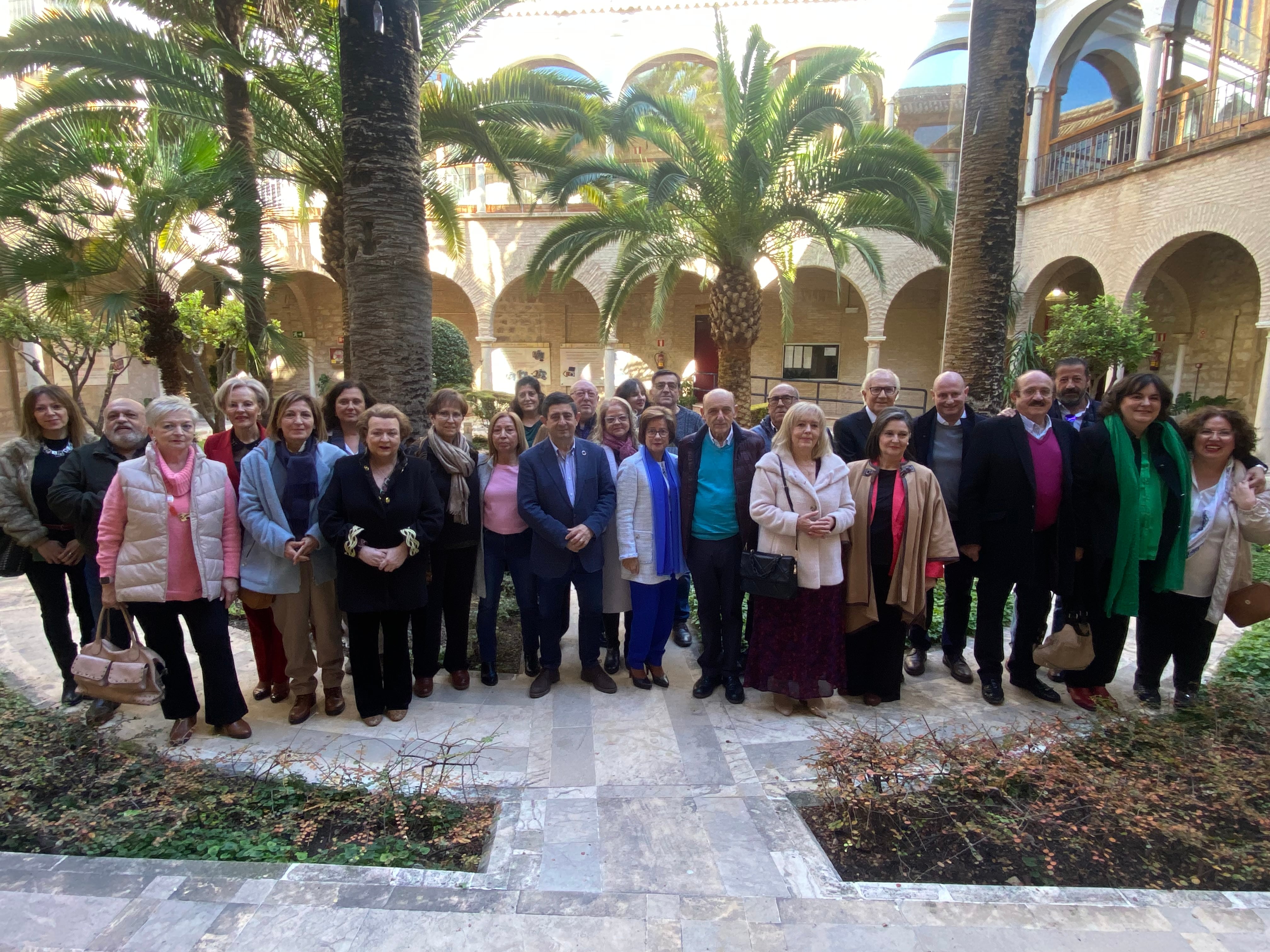 Foto de Familia de los Trabajadores Jubilados en 2023 en la Diputación Provincial