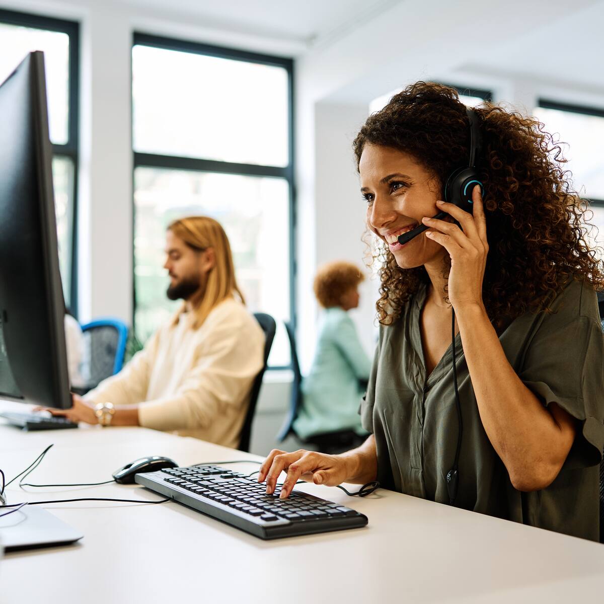 Que no te engañen: estos son los dos únicos números por los que te puede llamar la Agencia Tributaria para realizar la declaración de la Renta