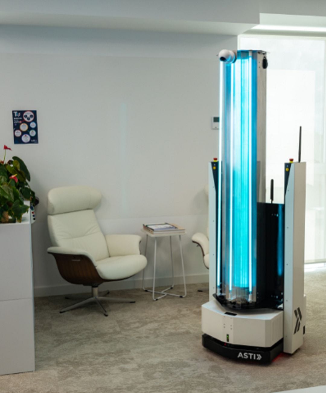 El robot ZenZoe utiliza la luz ultravioleta para eliminar gérmenes y patógenos tanto en el aire como en superficies y objetos