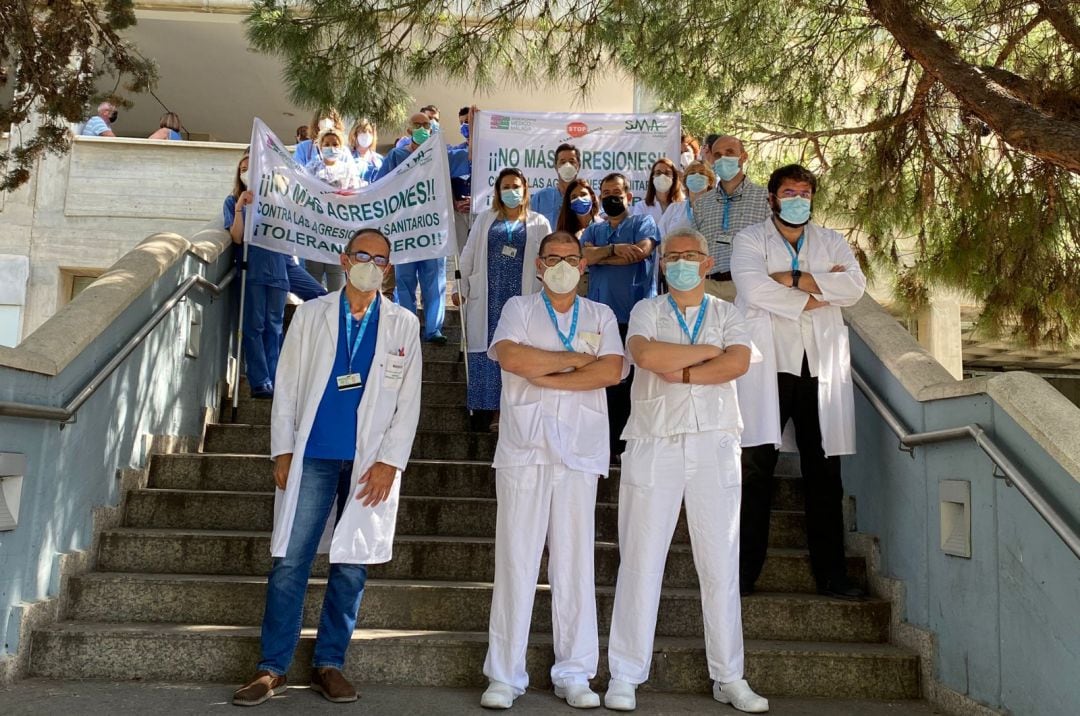 Sanitarios del Hospital Materno Infantil de Málaga