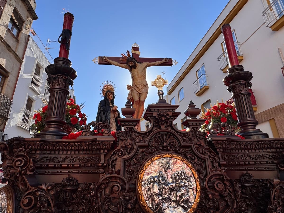 El Jueves Santo llena Córdoba de solemnidad y recogimiento