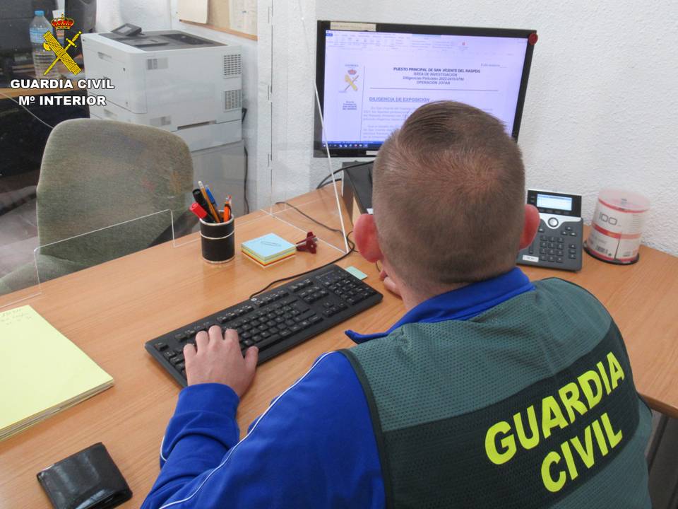 Un agente de la Guardia Civil en una imagen de archivo