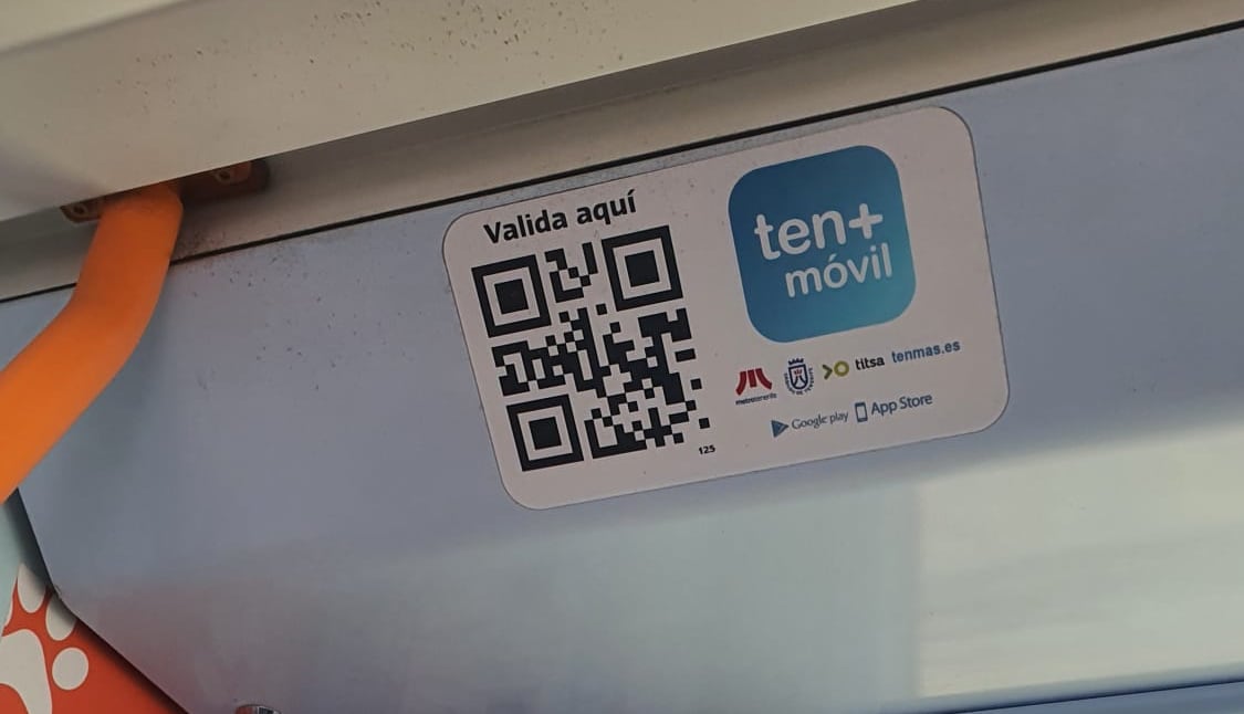 Cualquiera puede validar en el tranvía de Tenerife con esta fotografía y una app