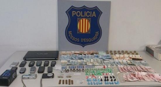 Material comissat pels Mossos d'Esquadra en aquesta operació al barri Gòtic de Barcelona