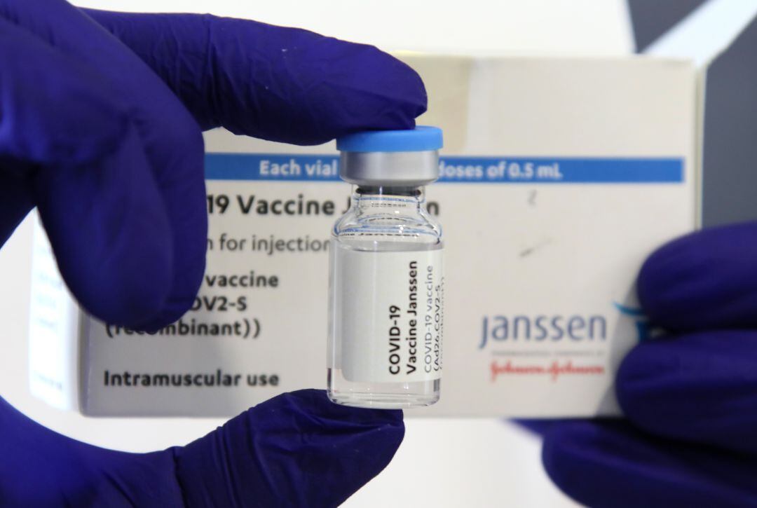 La Junta vacunará con Janssen a partir de mañana en el medio rural a los nacidos en 1952 y 1953 mediante cita previa