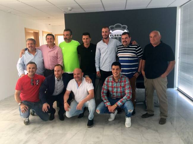 Cuerpo técnico y directiva en el Nuevo Pepico Amat