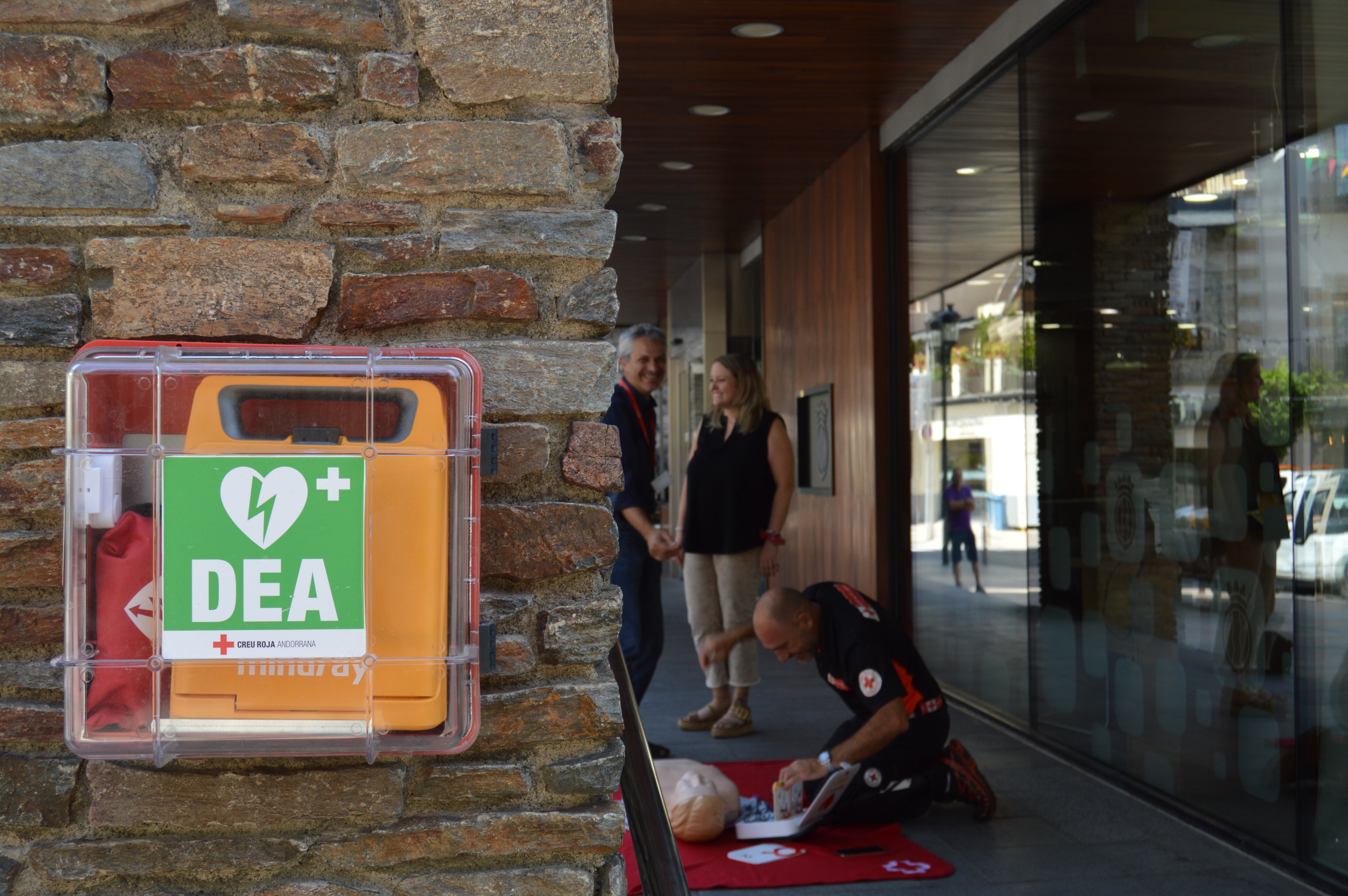 El desfibril·lador instal·lat al comú d'Andorra la Vella.