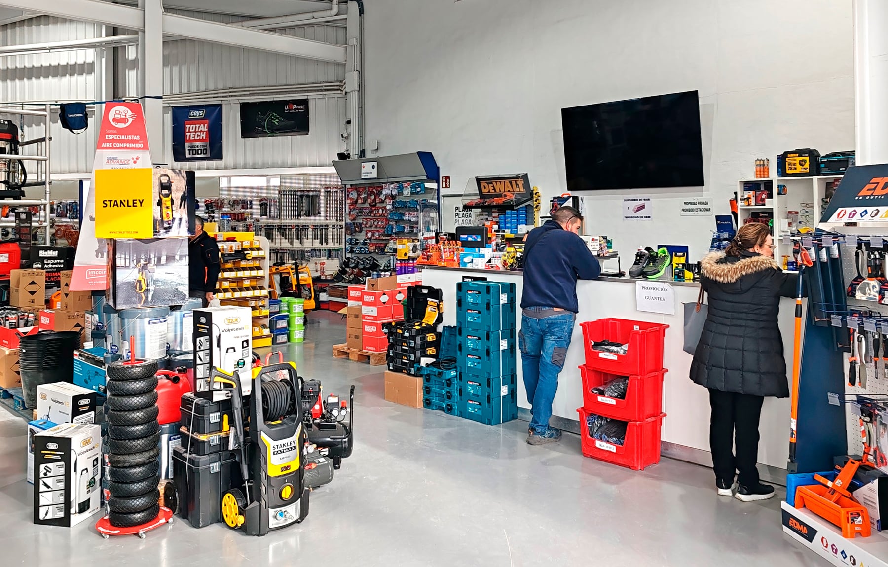 Imagen de las instalaciones de Big Mat en el polígono Santiago Payá