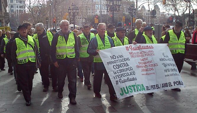 Una protesta dels "iaioflautes" al centre de Barcelona