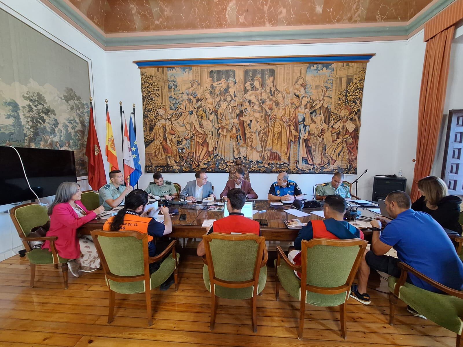 Reunión de la Junta local de Seguridad, este lunes, en el ayuntamiento de Toro.