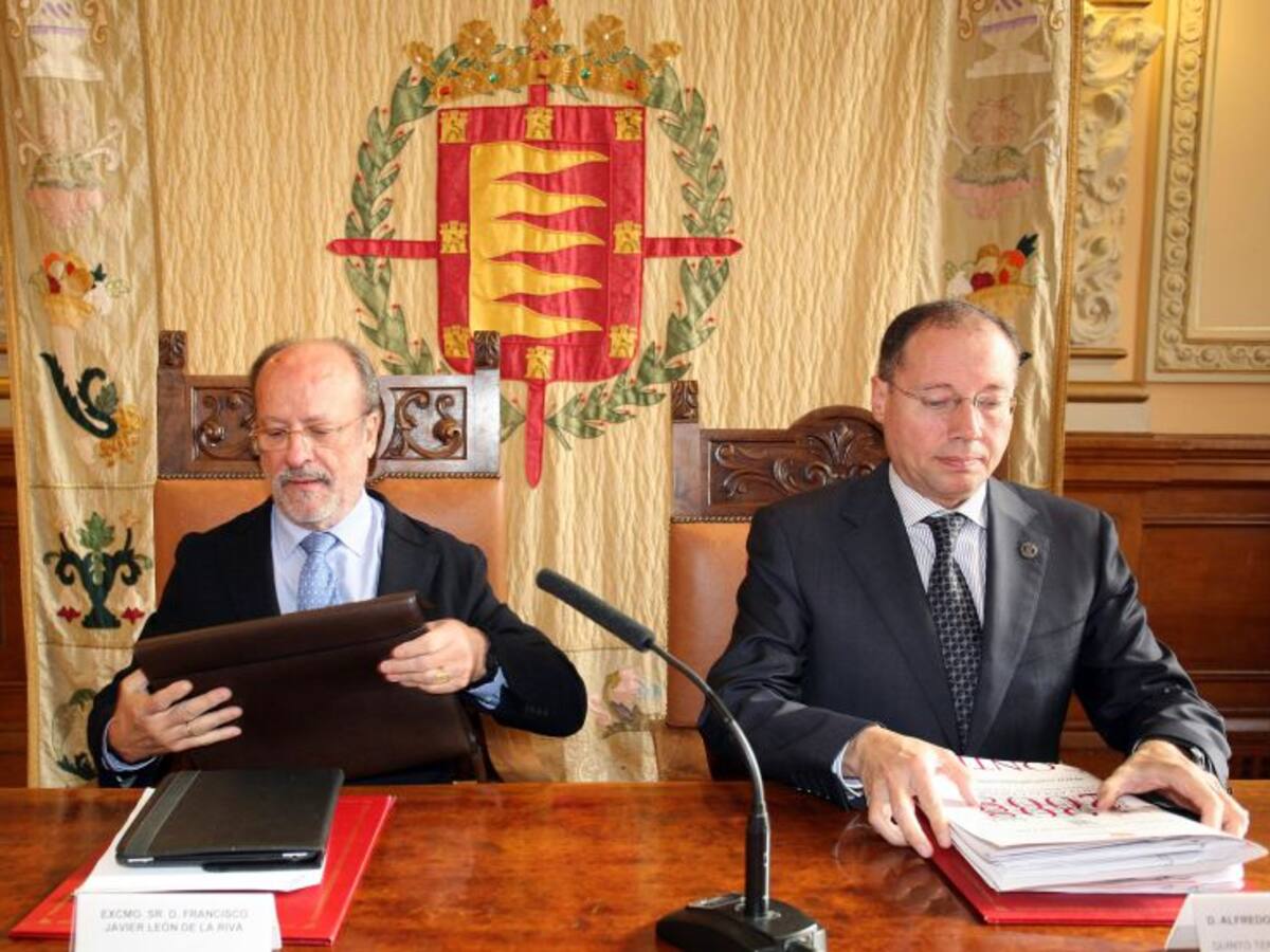 Puente pregunta a Blanco: "¿Piensa que los vallisoletanos somos tontos?"