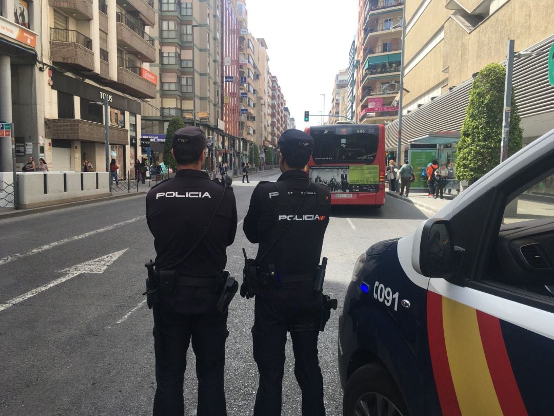 Alicante.- Sucesos.- Detenido un hombre que llevaba dentro de su cuerpo 65 gramos de cocaína y 20 de heroína en Benidorm