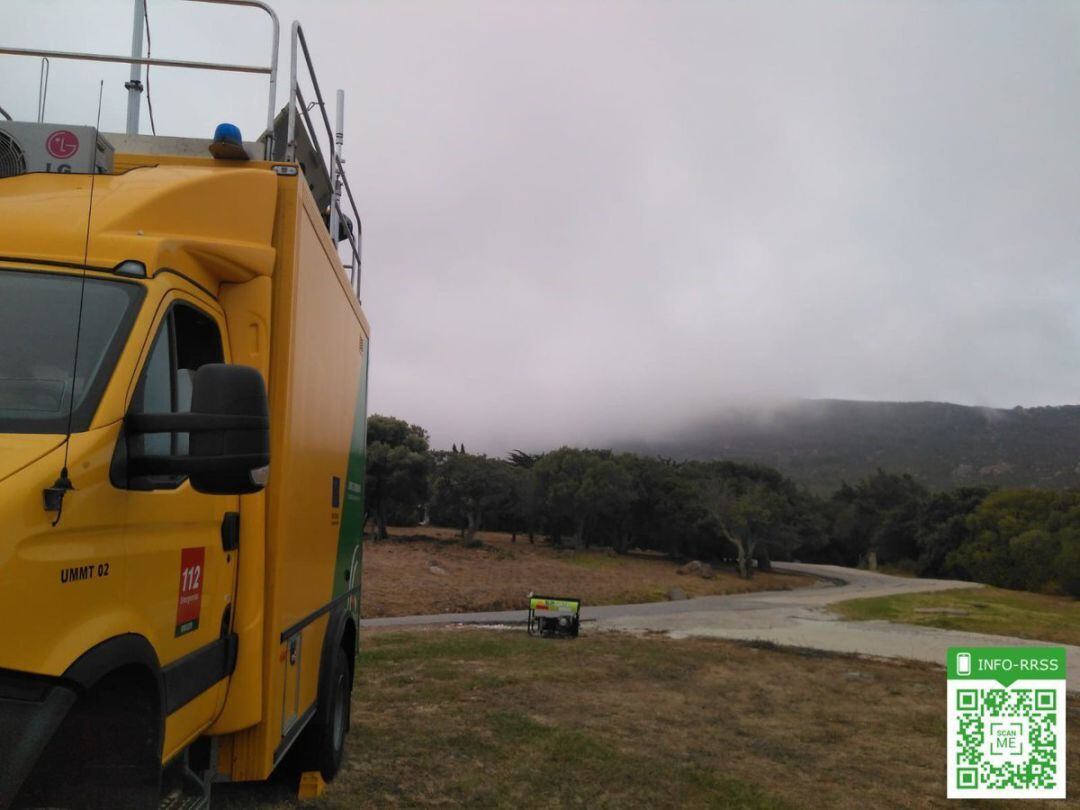 Incendio forestal en un paraje de Tarifa.
