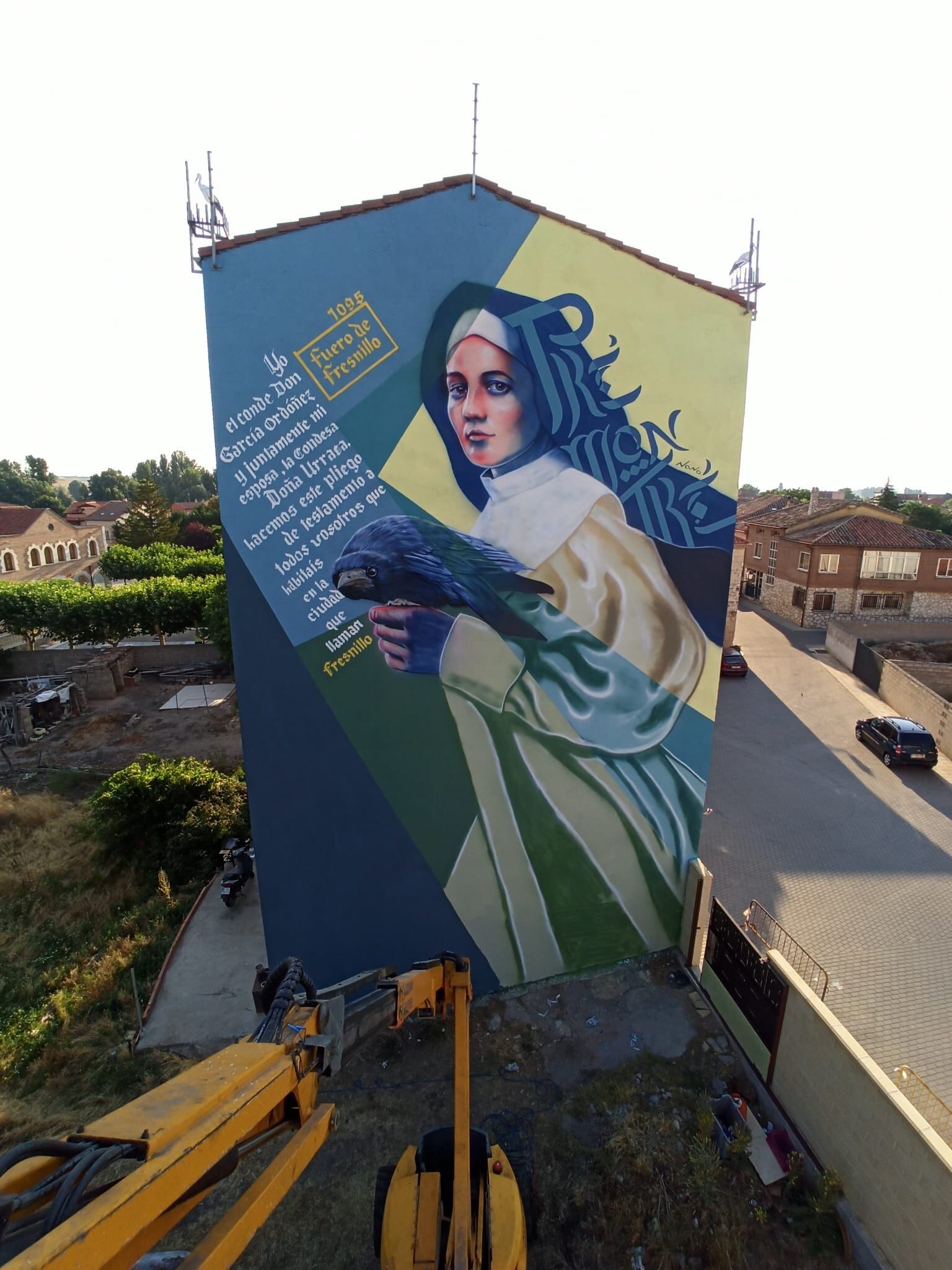 El mural está representado en el edificio más alto del municipio