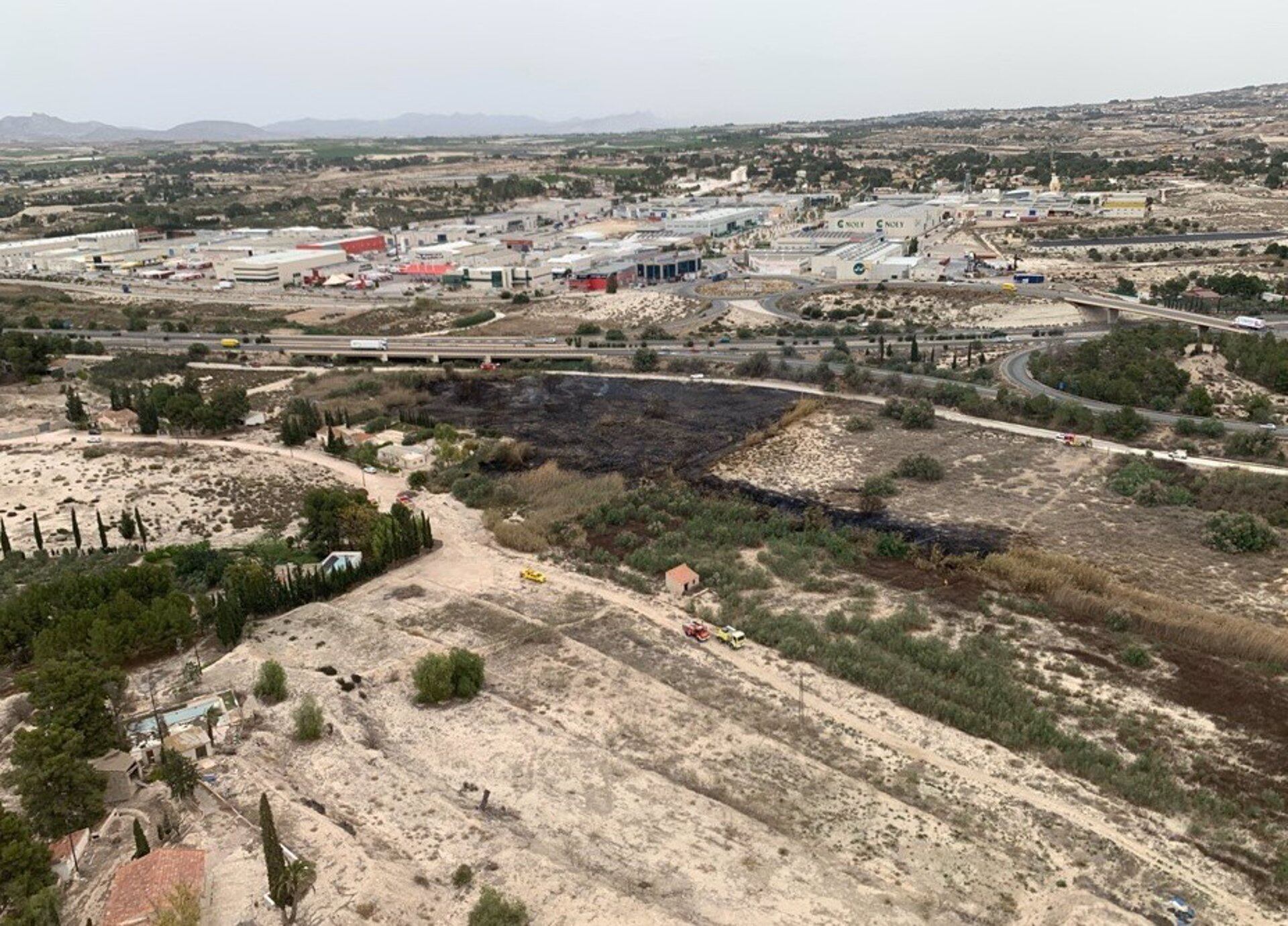 Estabilizado el incendio de vegetación declarado en Molina de Segura