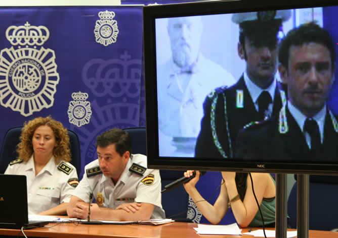 Este martes, en el complejo policial madrileño de Canillas, dos inspectores de la Policía Nacional han ofrecido más datos junto a los responsables policiales de los distintos países involucrados a través de videconferencia con Italia