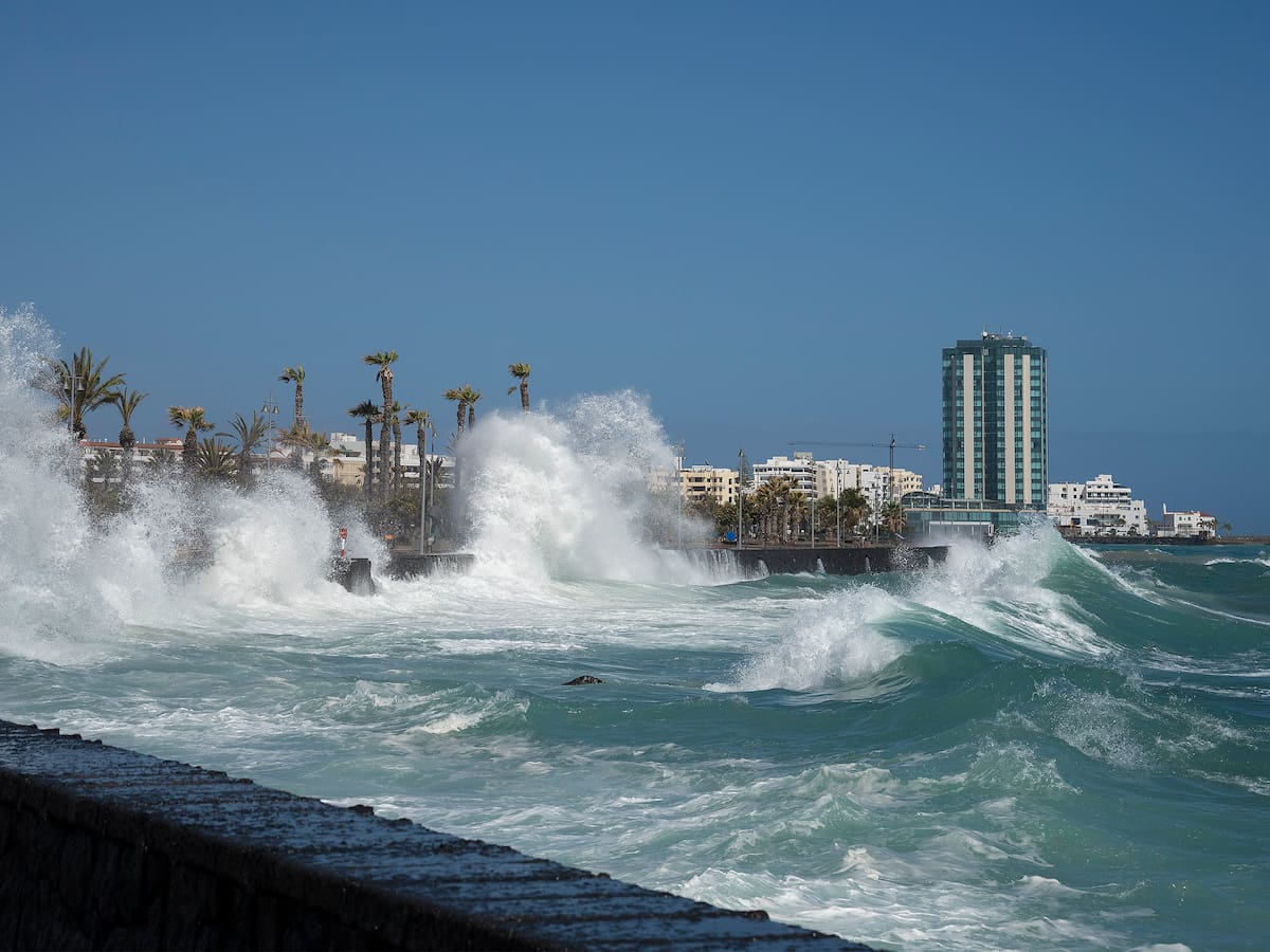 Bastante bien estamos para lo que vemos en el mundo, pero el Gobierno de España no se puede olvidar de nosotros... Por cierto, hoy sí hay clase