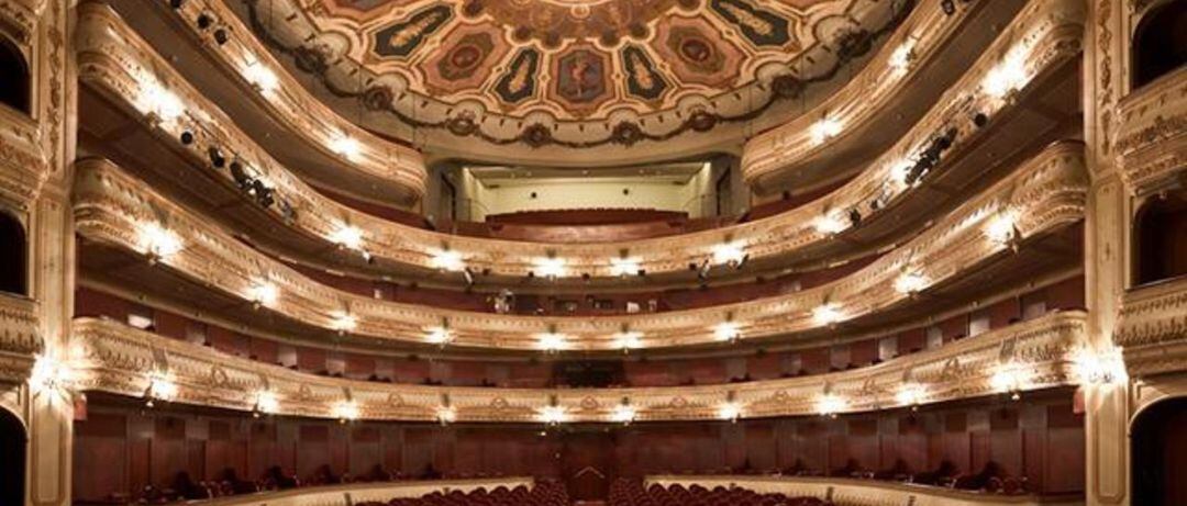 Teatro Rosalía de Castro