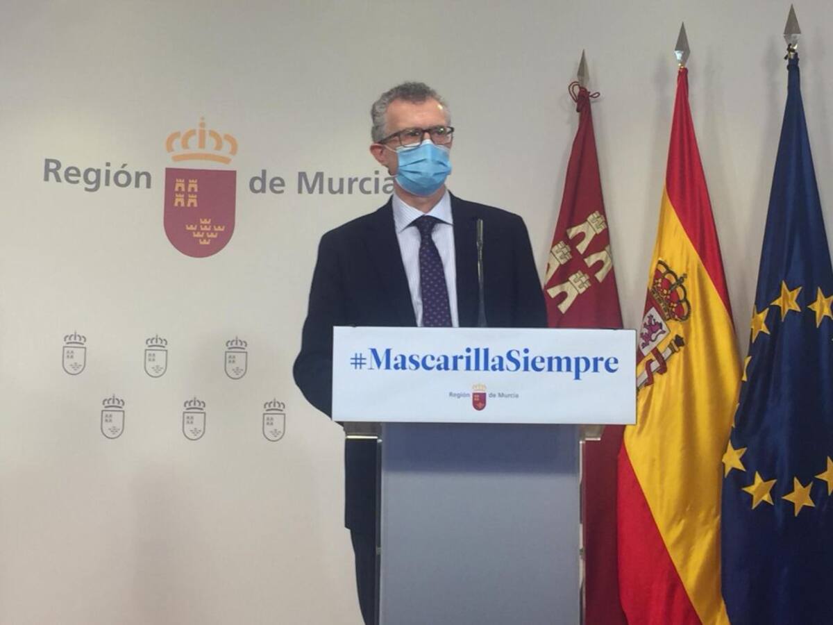 Murcia estudia el encaje legal de las restricciones sanitarias que se aplicarán tras el estado de alarma