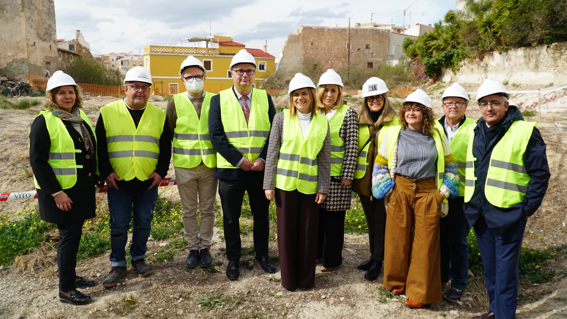 Un momento de la visita de la delegada del Gobierno en la Comunitat Valenciana, Pilar Bernabé, a distintos proyectos en ejecución en La Vila Joiosa