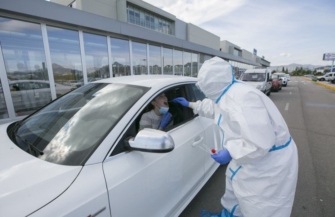 Pruebas PCR en el hospital Francesc de Borja de Gandia