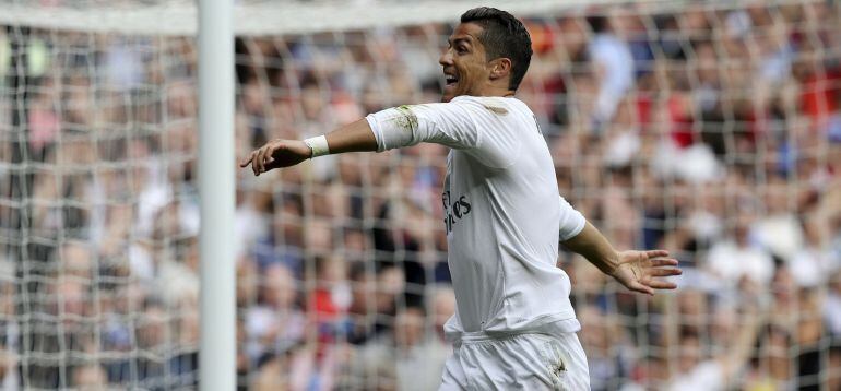 Ronaldo celebra el segundo gol del Madrid frente a la UD Las Palmas