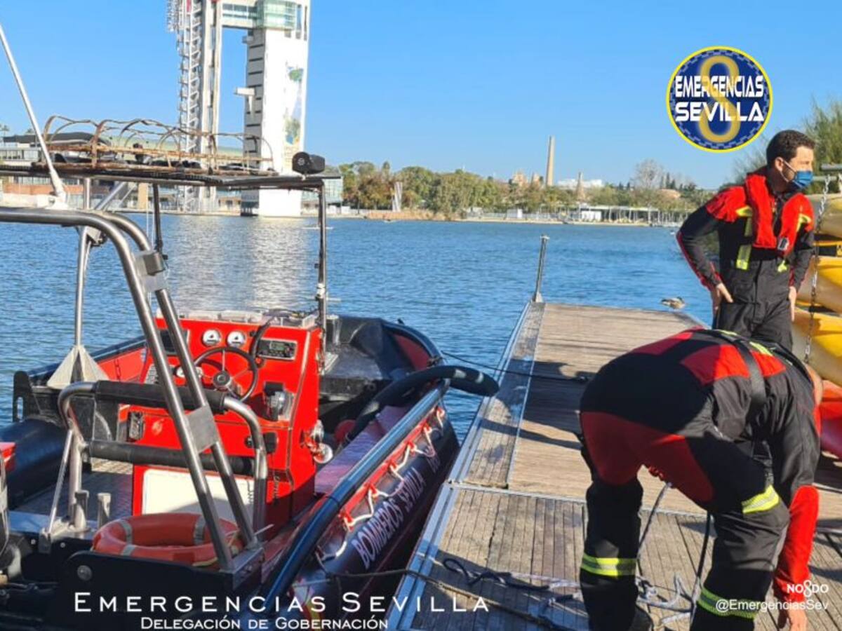 Retoman la búsqueda de un hombre que pudo caer al Guadalquivir