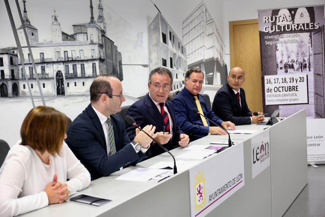 Presentación de las II Rutas culturales por el cementerio de León