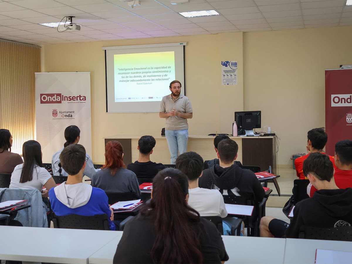 Onda Inserta impulsa el empleo joven con un curso formativo de Actividades de Comercio, Logística y Almacén