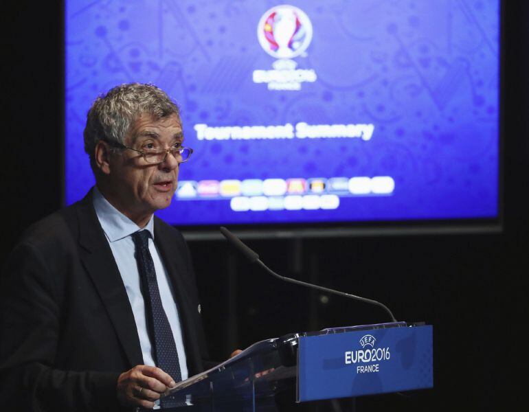 Ángel María Villar, durante una conferencia de prensa en el Stade de France