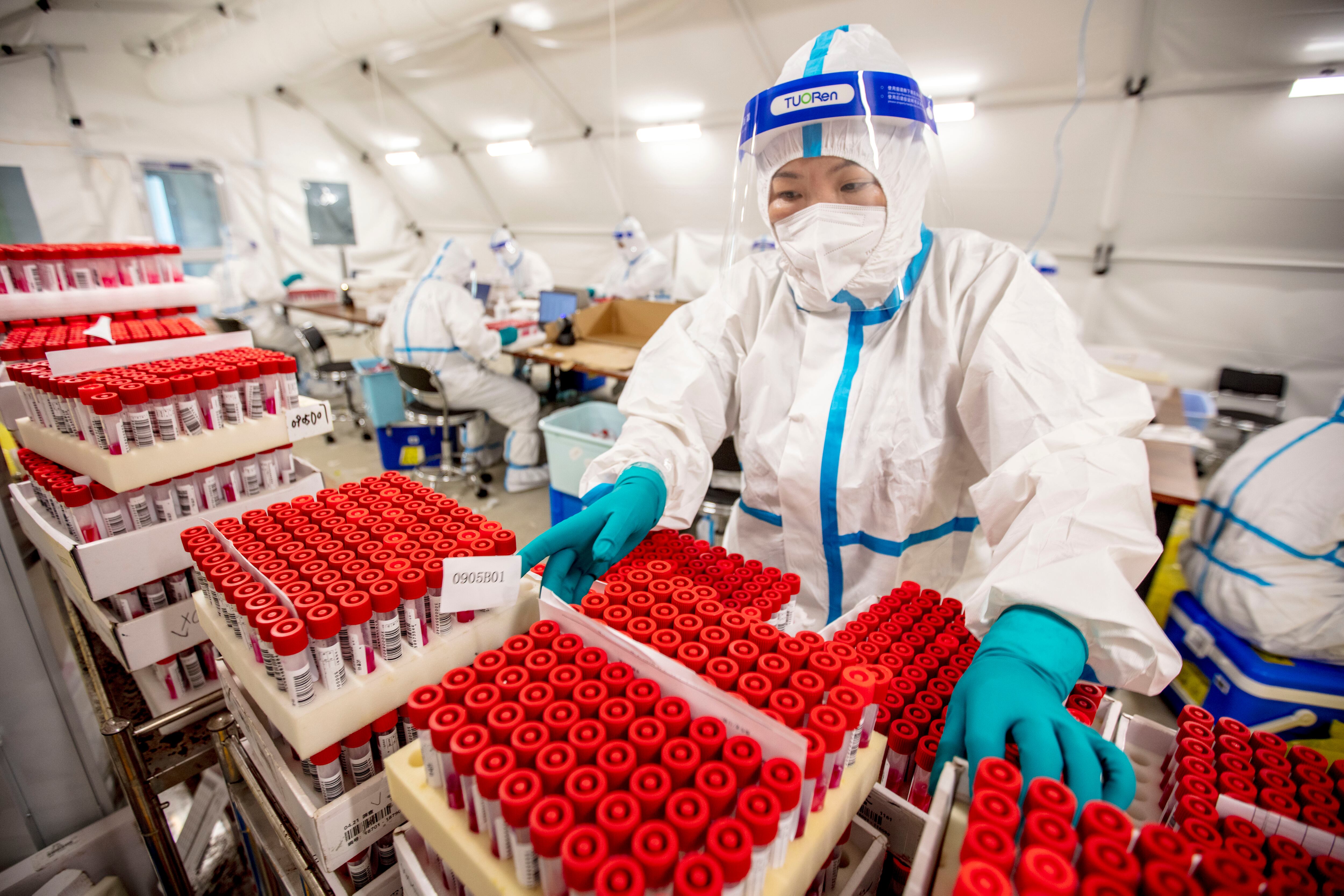 Laboratorio de prevención del COVID en Anyang, China