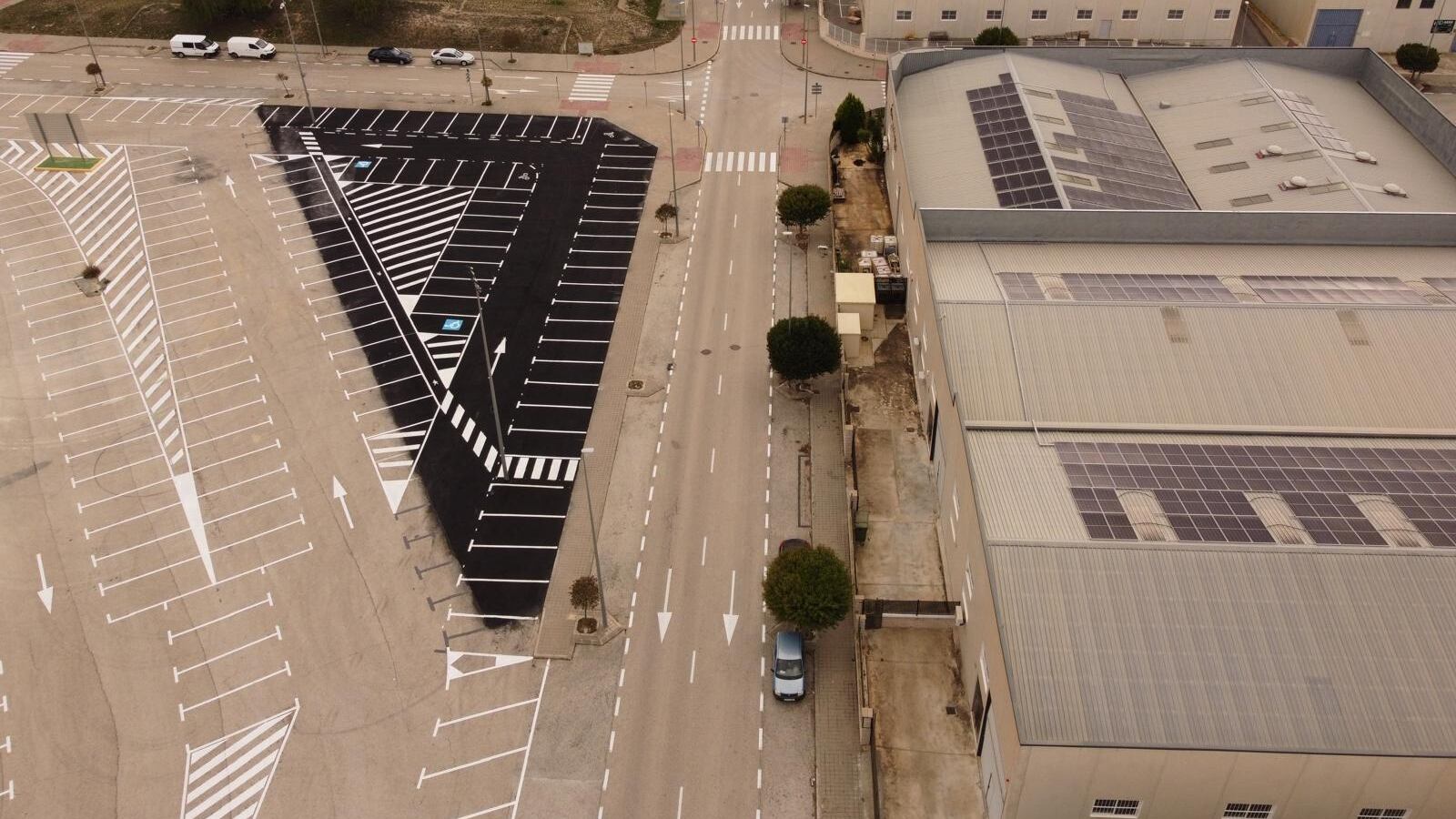 El proyecto ha permitido ampliar el estacionamiento en la calle Aparadoras