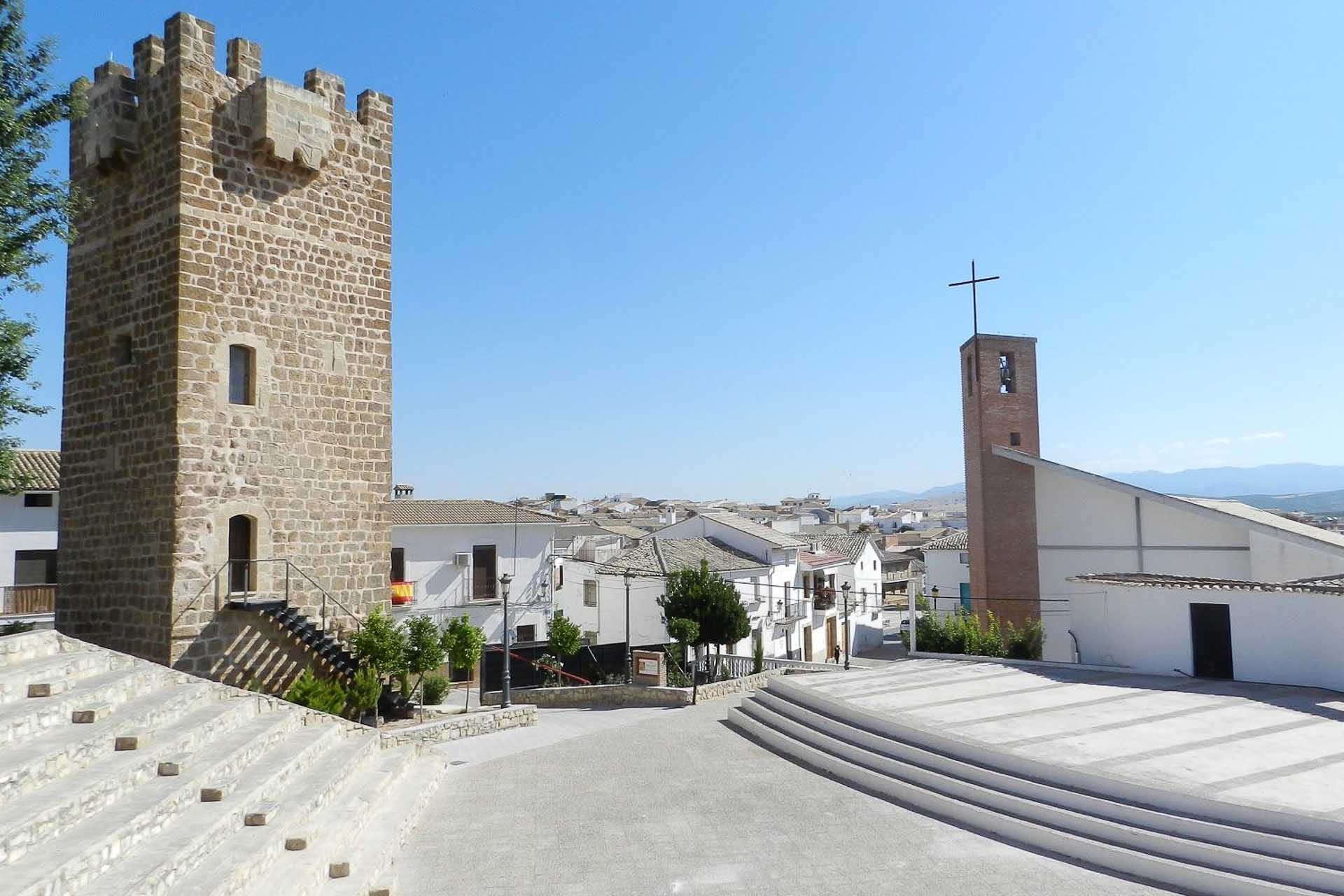 Localidad de Peal de Becerro, en la provincia de Jaén, durante un día soleado.