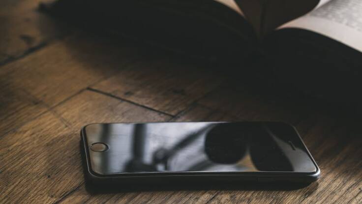 Sarro: "Las amigas de la infancia nos hemos reencontrado. Ahora tenemos un grupo de whatsapp y un club de lectura"