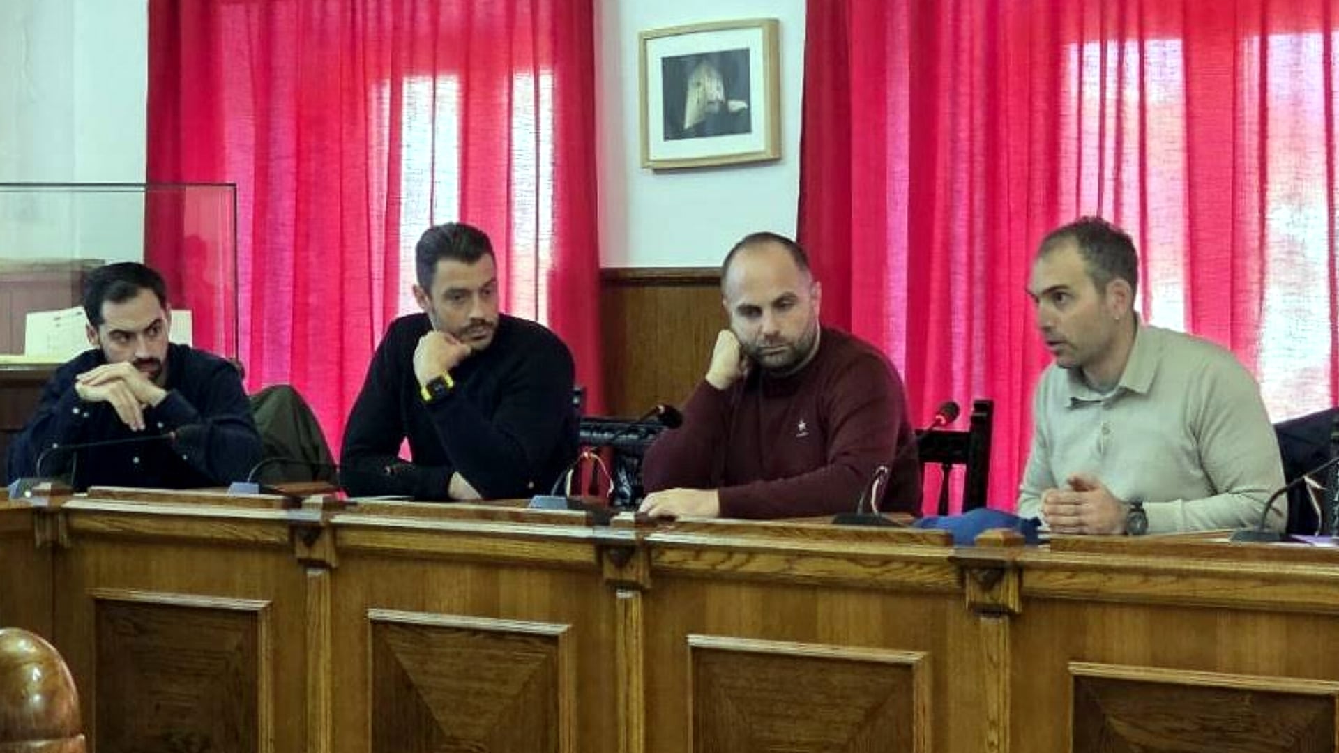 Toni Valero visita Teba para reunirse con el alcalde Cristóbal Corral