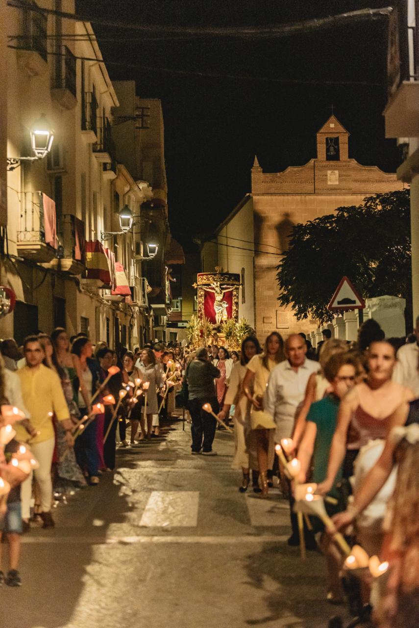 Otro momento de la procesión en 2024