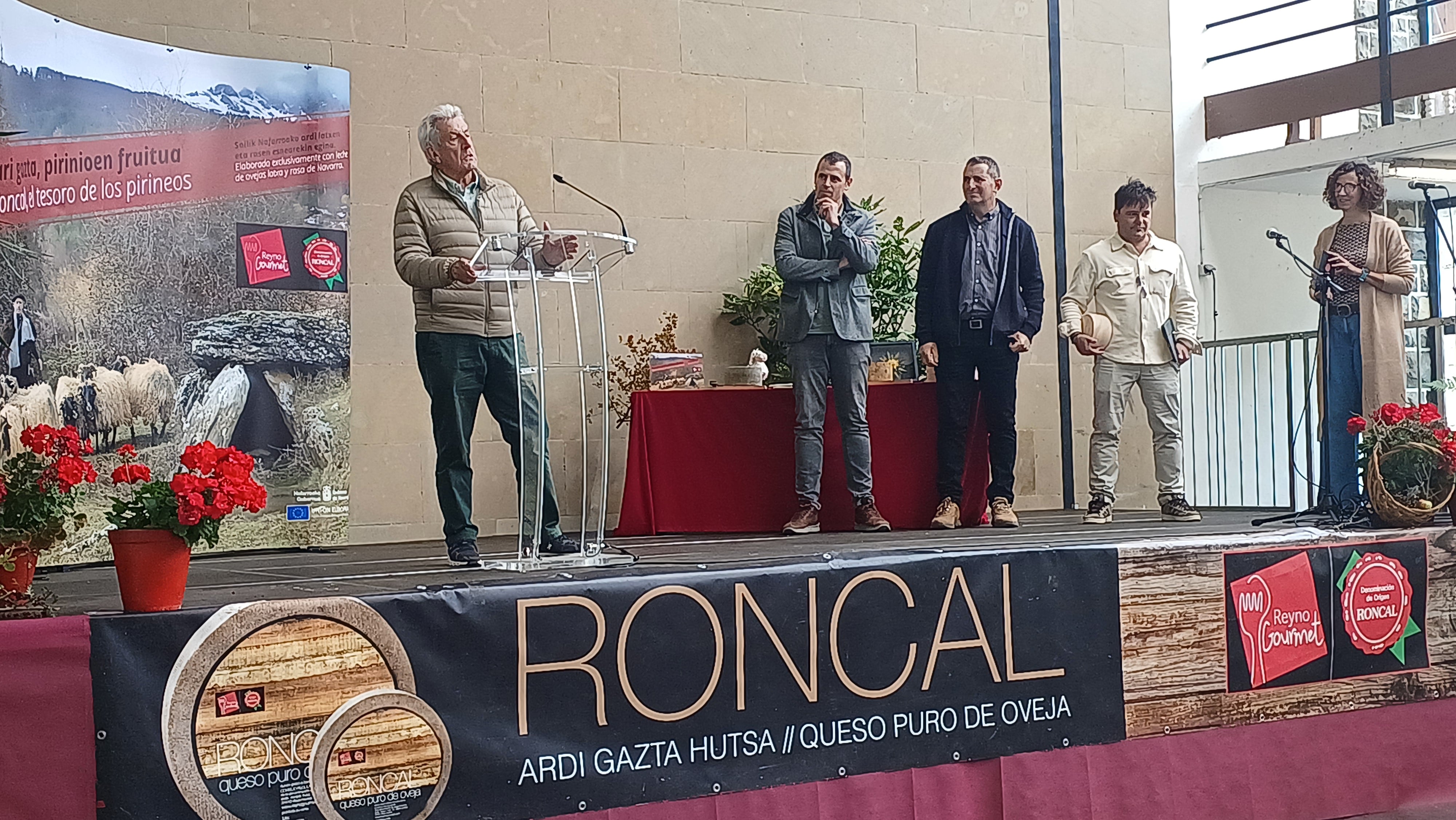 Pedro Miguel Echenique agradece su nombramiento como embajador del queso de Roncal
