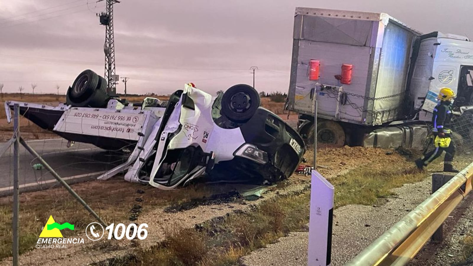 Imagen del accidente de tráfico en la Autovía A-4, a la altura de Manzanares (Ciudad Real)