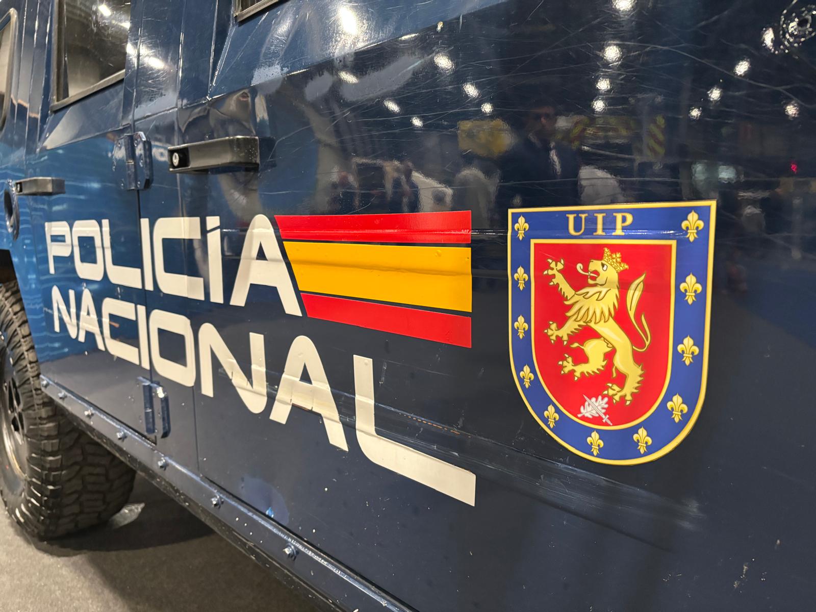 Vehículo de la Unidad de Intervención Policial UIP de la Policía Nacional