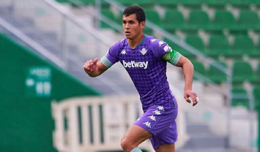 Mandi ha firmado con el Villarreal para las próximas cuatro temporadas tras concluir el contrato con el Real Betis