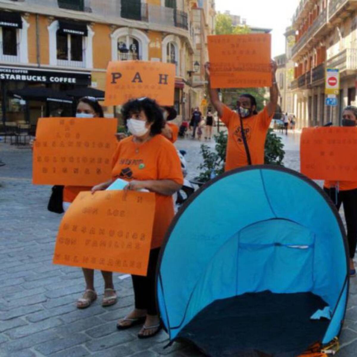 La PAH considera "insuficiente" la prórroga de suspensión de desahucios